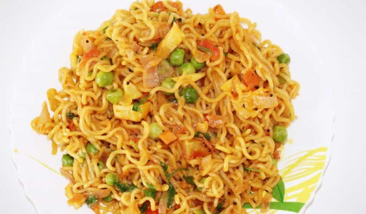 Fried Maggi Recipe in Hindi