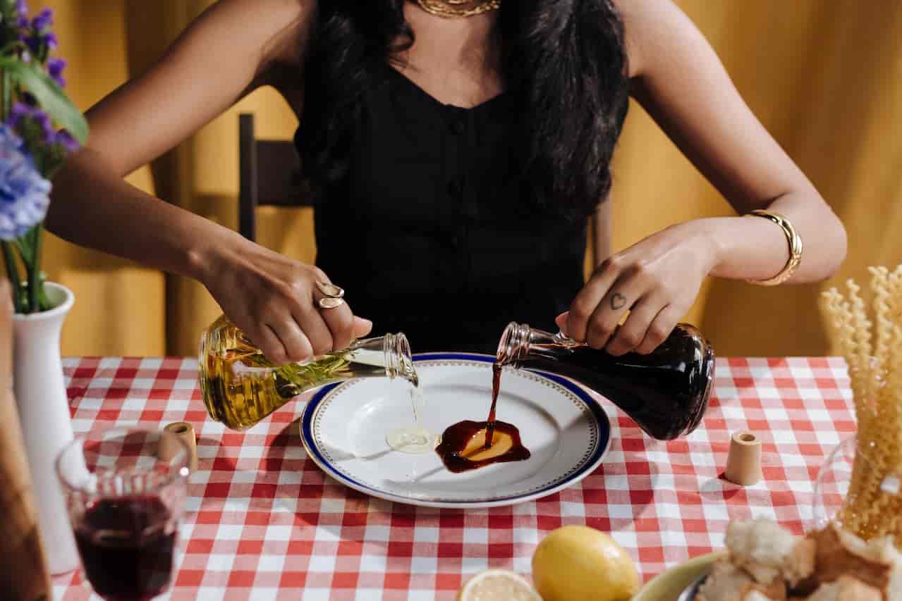 Vinegar in hindi विनेगर क्या होता है Sirka kya hota hai HealthUpay